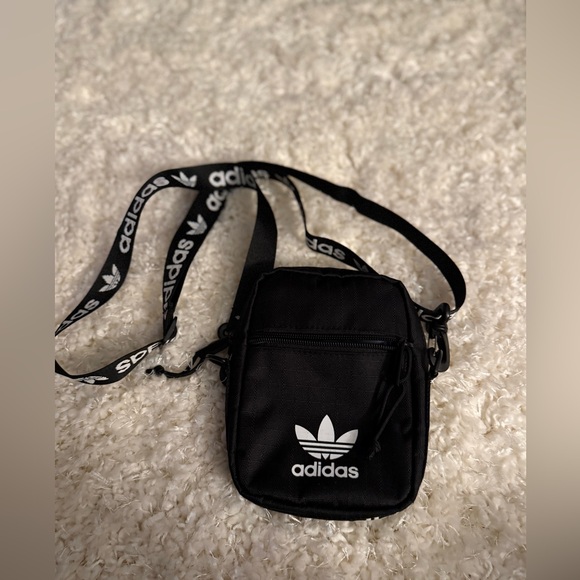 ADIDAS Unisex Originals Festival Crossbody Handbag - Black-White Like New - Picture 2 of 10